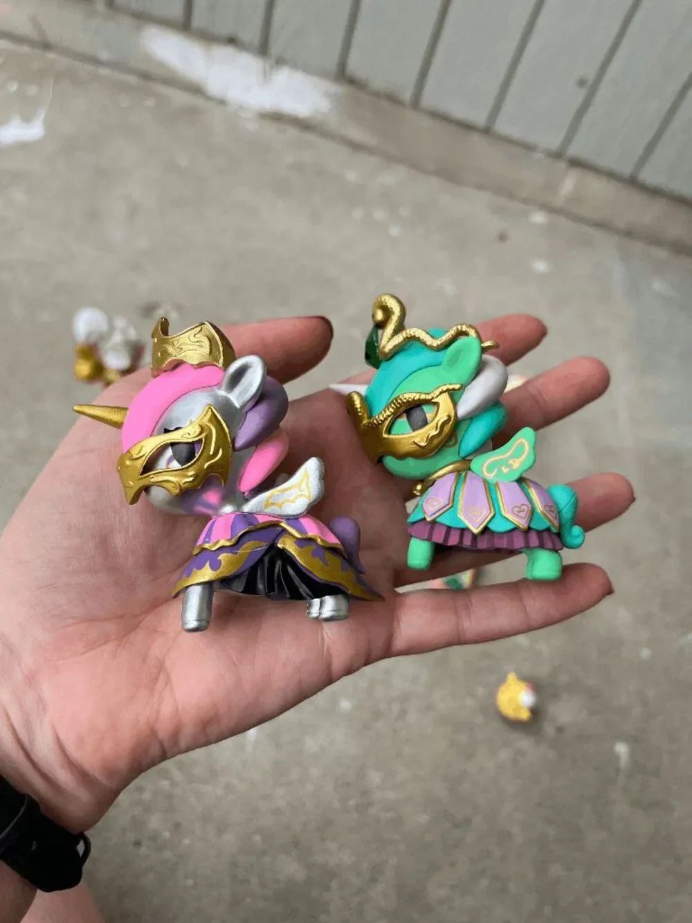 Tokidoki Unicorno After Dark Masquerade Series – Golden Echo & Princess Flames